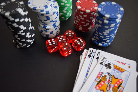 Around 3 in 5 adults oppose online gambling: report