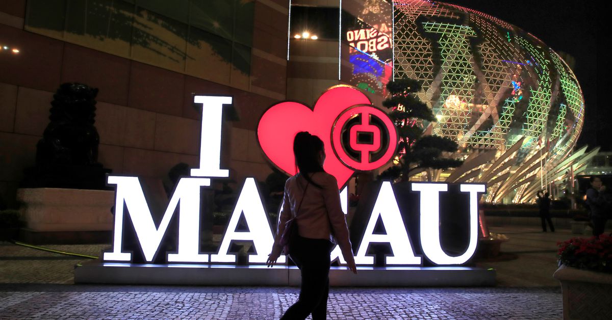 Gambling giant Macau opens bids from seven casinos, Genting a wildcard