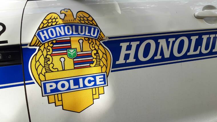 Honolulu police seize gambling machines, cash, drugs in Kalihi raid