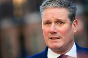 'Make the rich richer and do nothing for working people': Keir Starmer says Tories are gambling with people's money