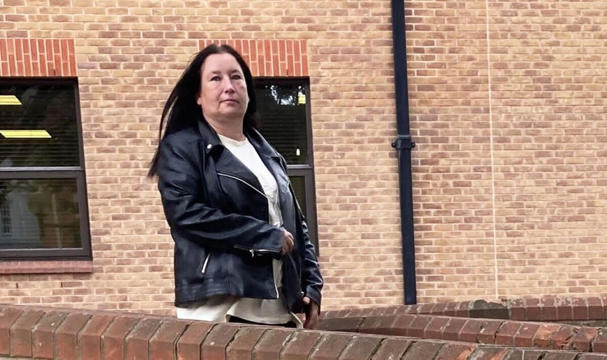 Carer stole £9K from 95-year-old man to fund online gambling addiction