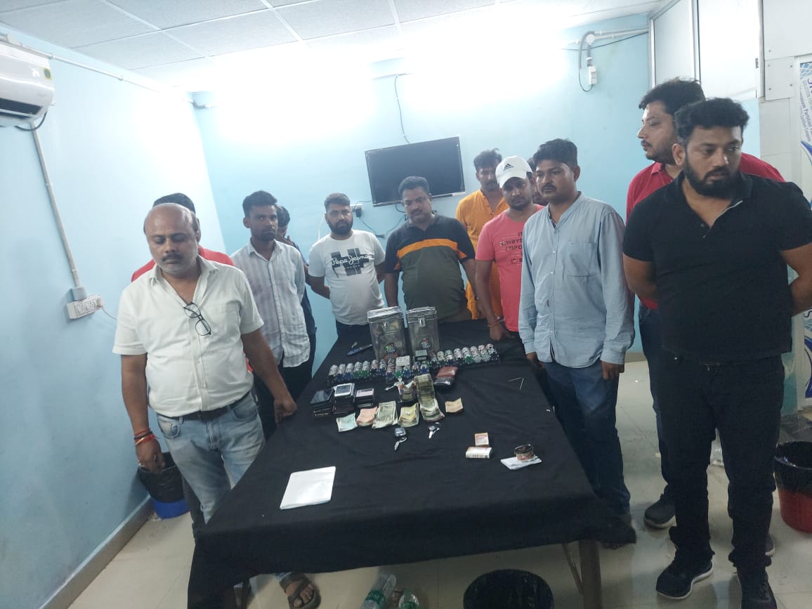 Gambling Den Busted In Sambalpur, 12 Gamblers Held