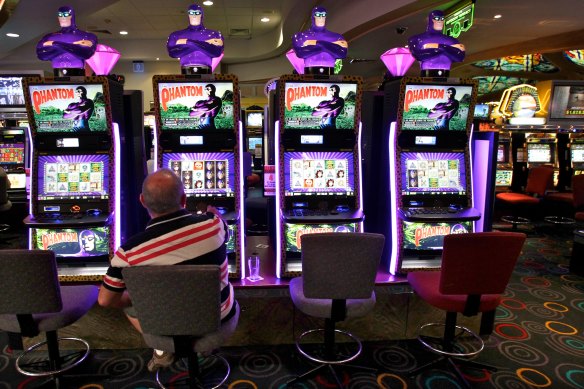 Pokies venues should be shut after midnight to protect gambling addicts