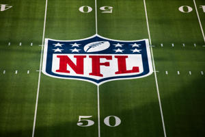 NFL suspends five players for gambling violations