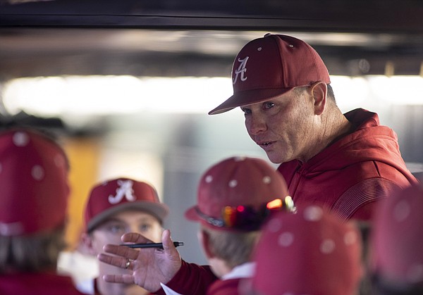 Indiana man center of gambling investigations involving Alabama, Cincinnati baseball, AP sources say | Chattanooga Times Free Press