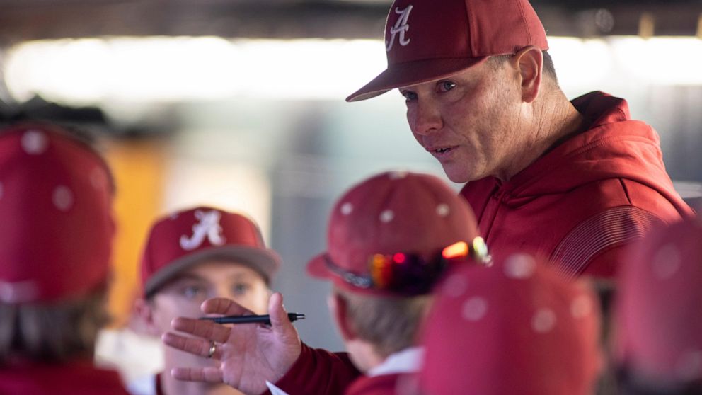 Indiana man center of gambling probes involving Alabama, Cincinnati baseball, AP sources say