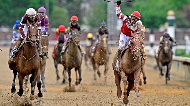 Kentucky Derby: What is pari-mutuel betting? What is an example of this gambling system?