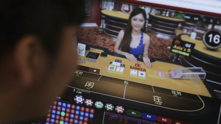 Social Media Influencers Endorsing Online Gambling to Face Charges