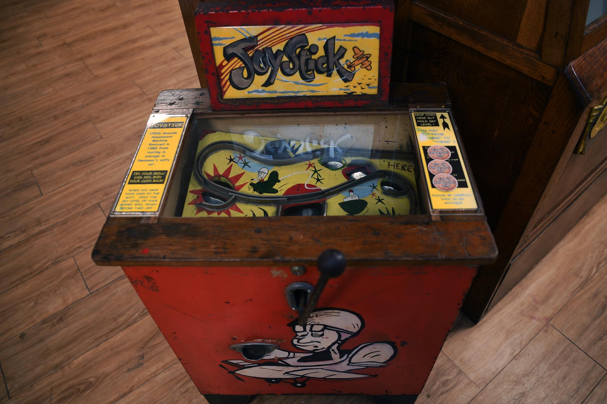 Old Penny Lane Family Entertainment Centre with victorian and vintage games, on Feasegate in York.