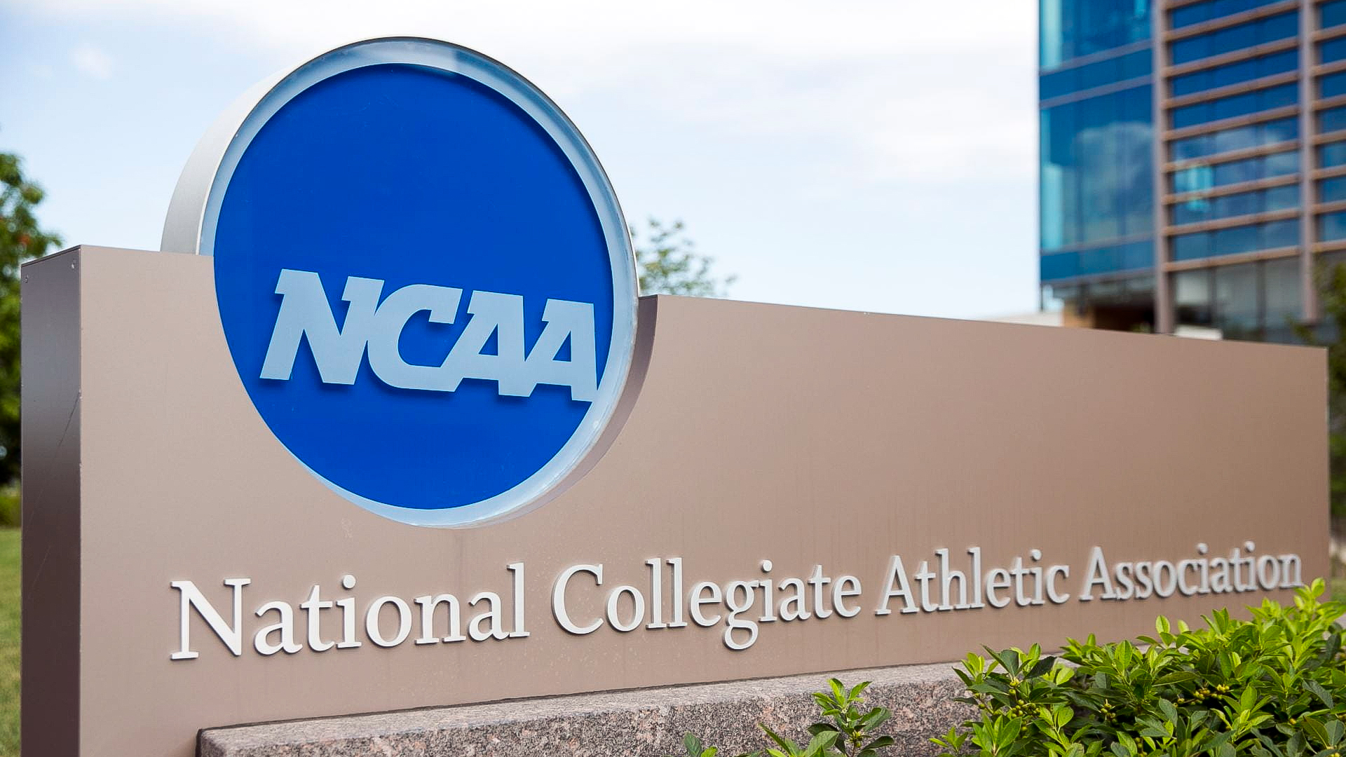 NCAA, universities reportedly re-evaluating gambling policies amid growing sports betting landscape | Yogonet International