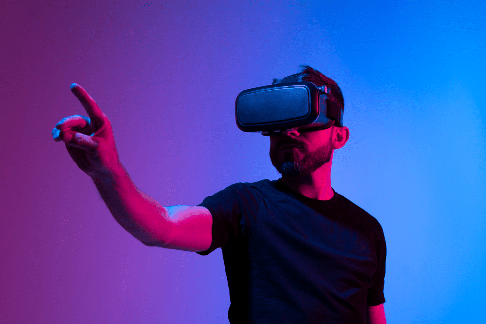 Online Gambling With a VR Headset: How Does That Work?