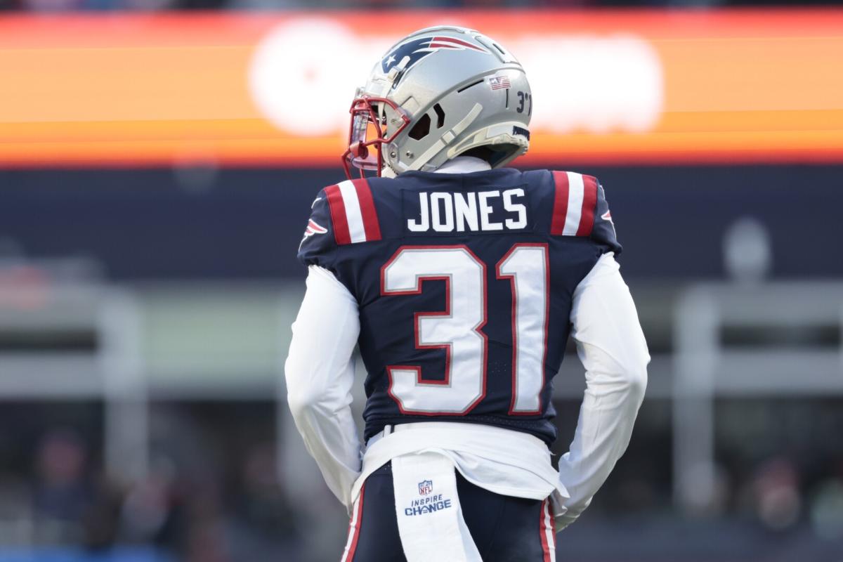 Patriots CB Jonathan Jones pushes back on NFL's anti-gambling stance