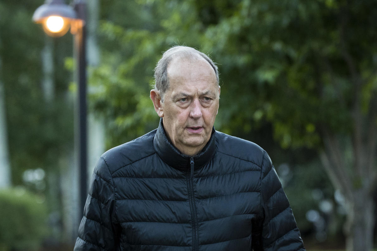 Q&A: Bill Bradley, who tells his unique story in new doc âRolling Along,â talks Knicks, gambling and healing America