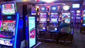 Regulator tightens grip on pokie venues lacking gambling control system in Victoria