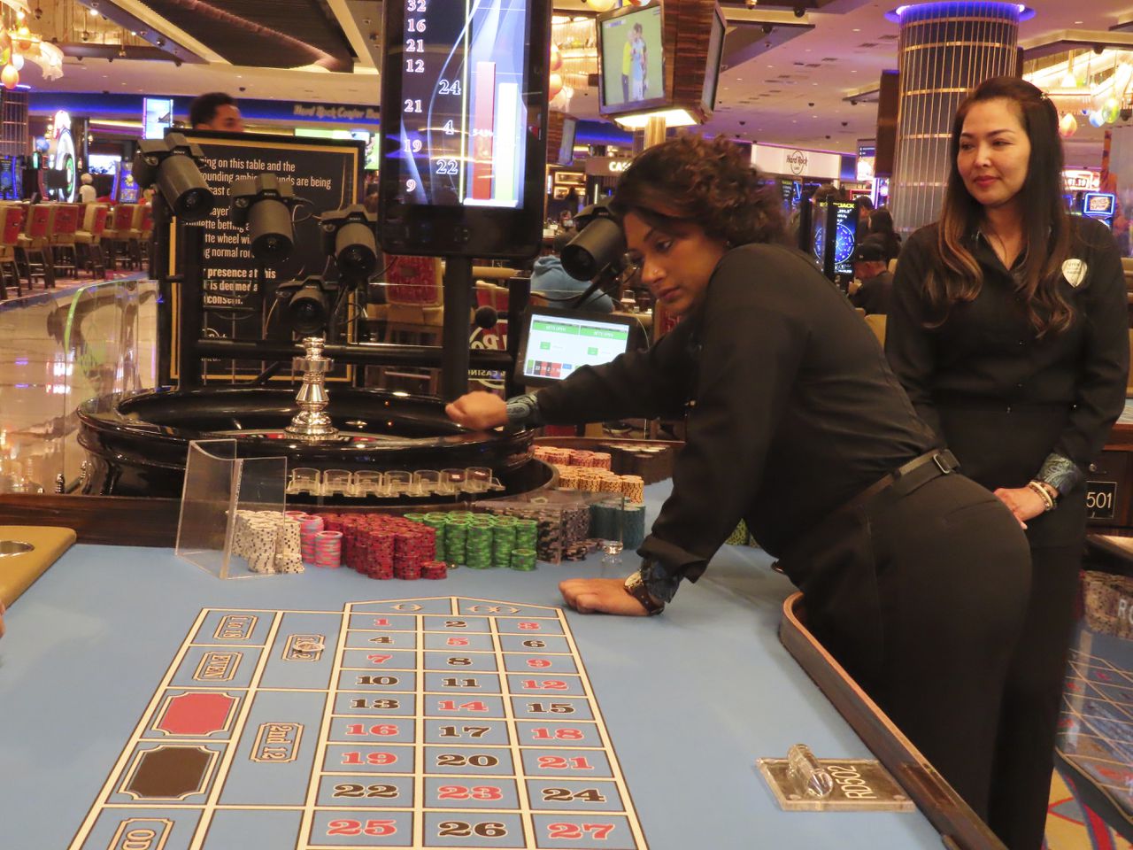 Revenue climbs for N.J. casinos and tracks, but in-person gambling still lags