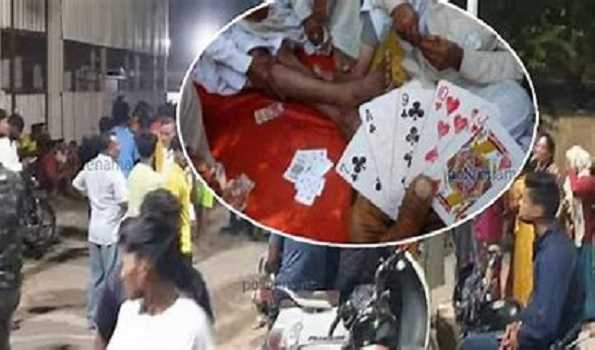 37 arrested from gambling den in Kolhapur