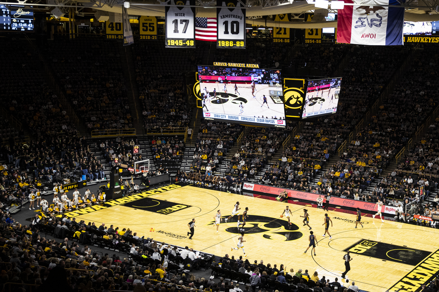 Iowa men’s basketball student manager charged in sports gambling probe