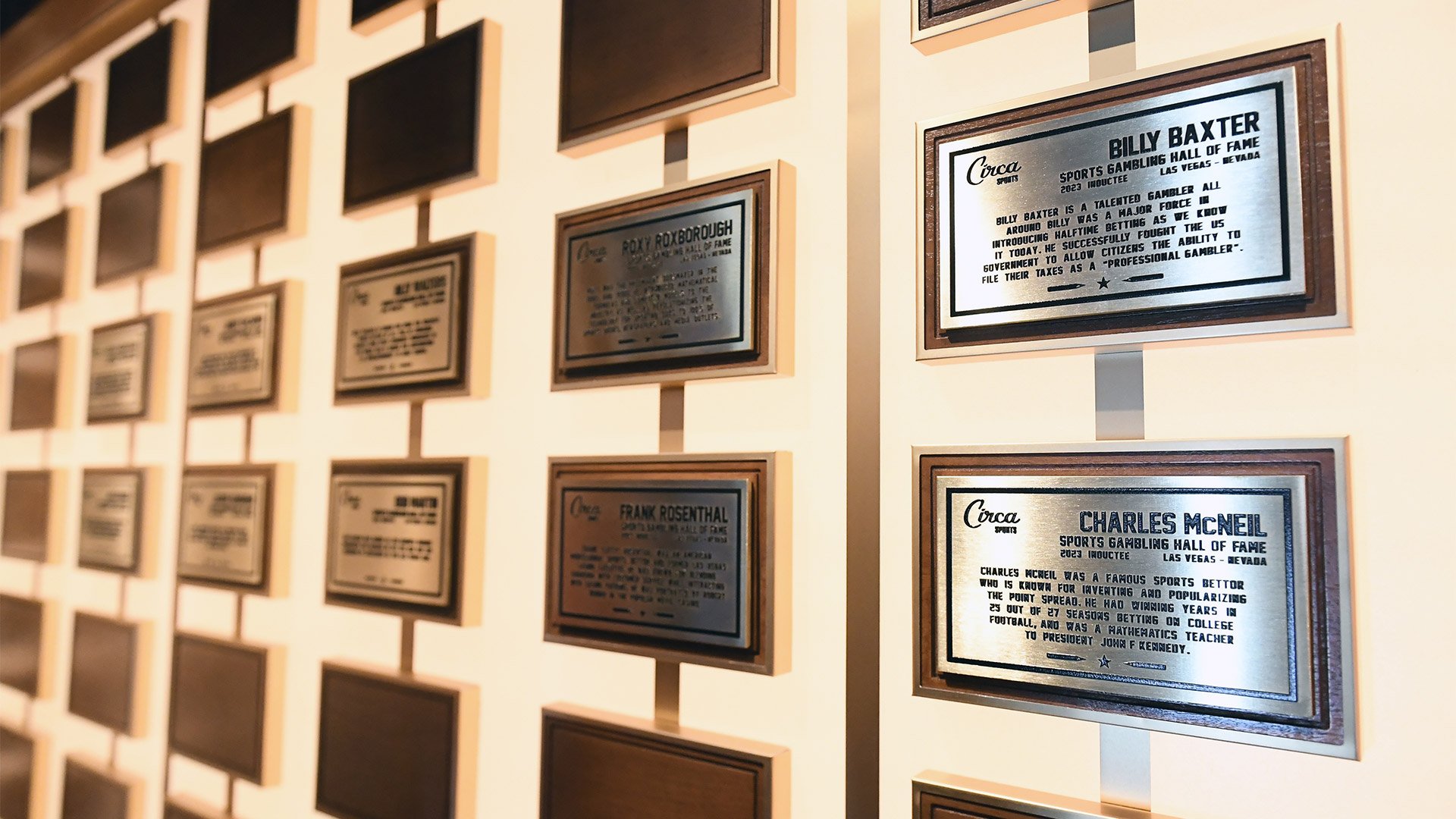 Las Vegas inaugural class of Sports Gambling Hall of Fame inducted at Circa | Yogonet International