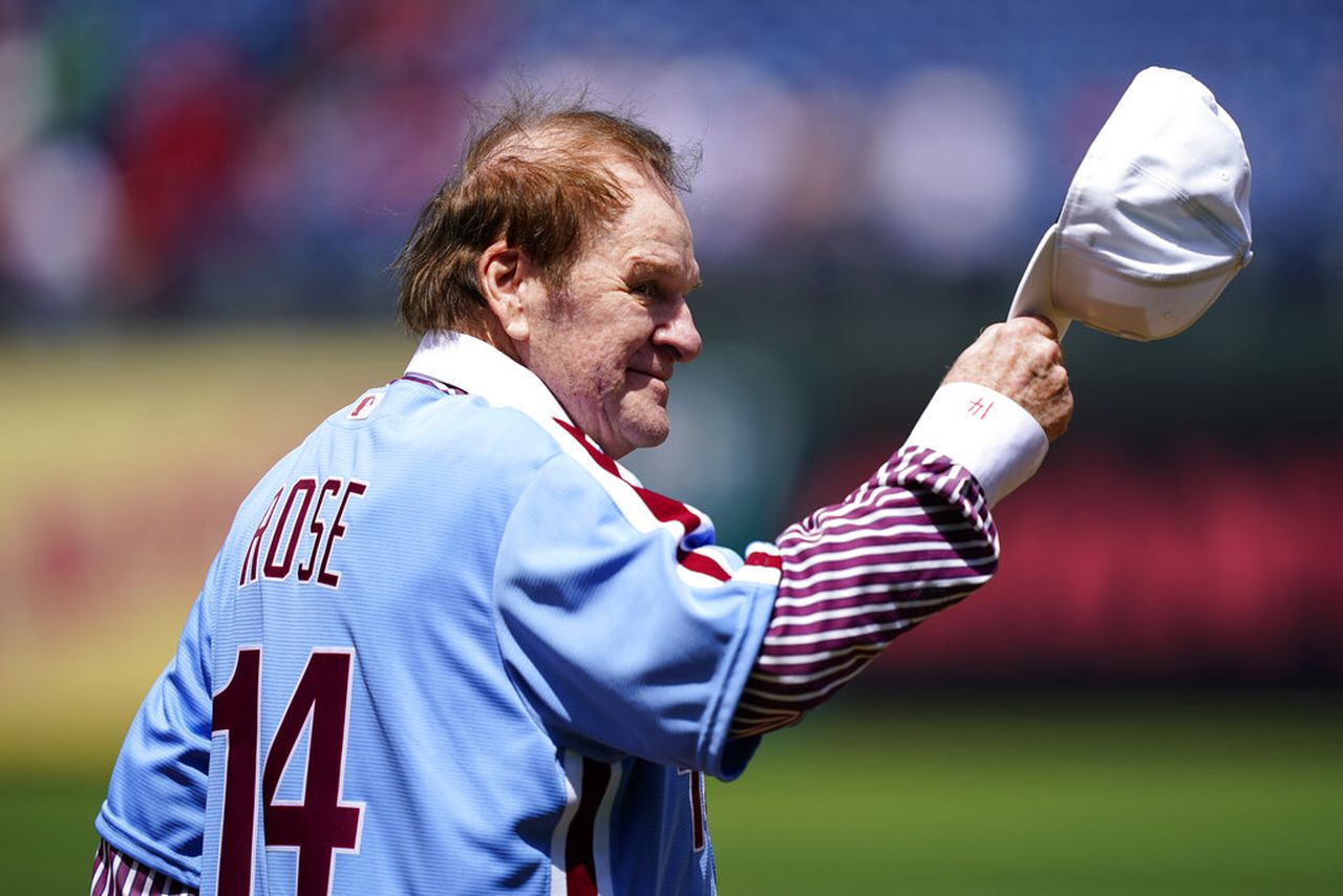 Pete Rose talks âwinningâ with Alabama football, briefly mentions gambling