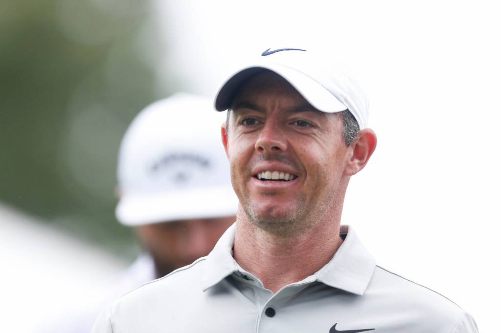 Rory McIlroy takes jab at Phil Mickelson over excerpt from gambling book