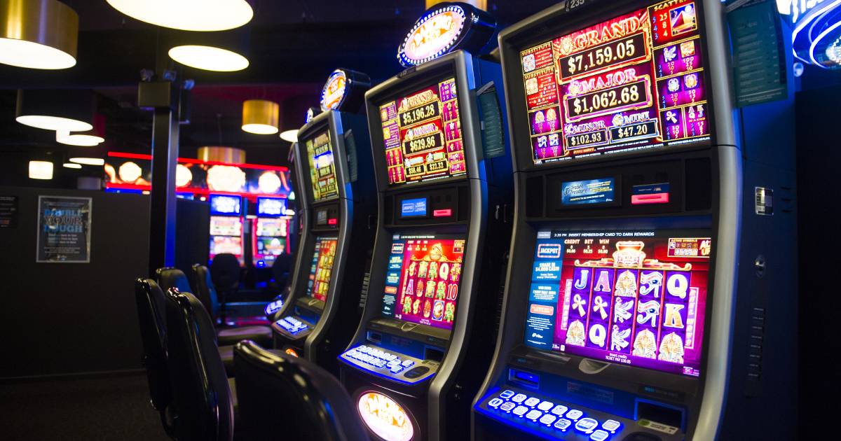 The ACT must go all in on cashless gambling