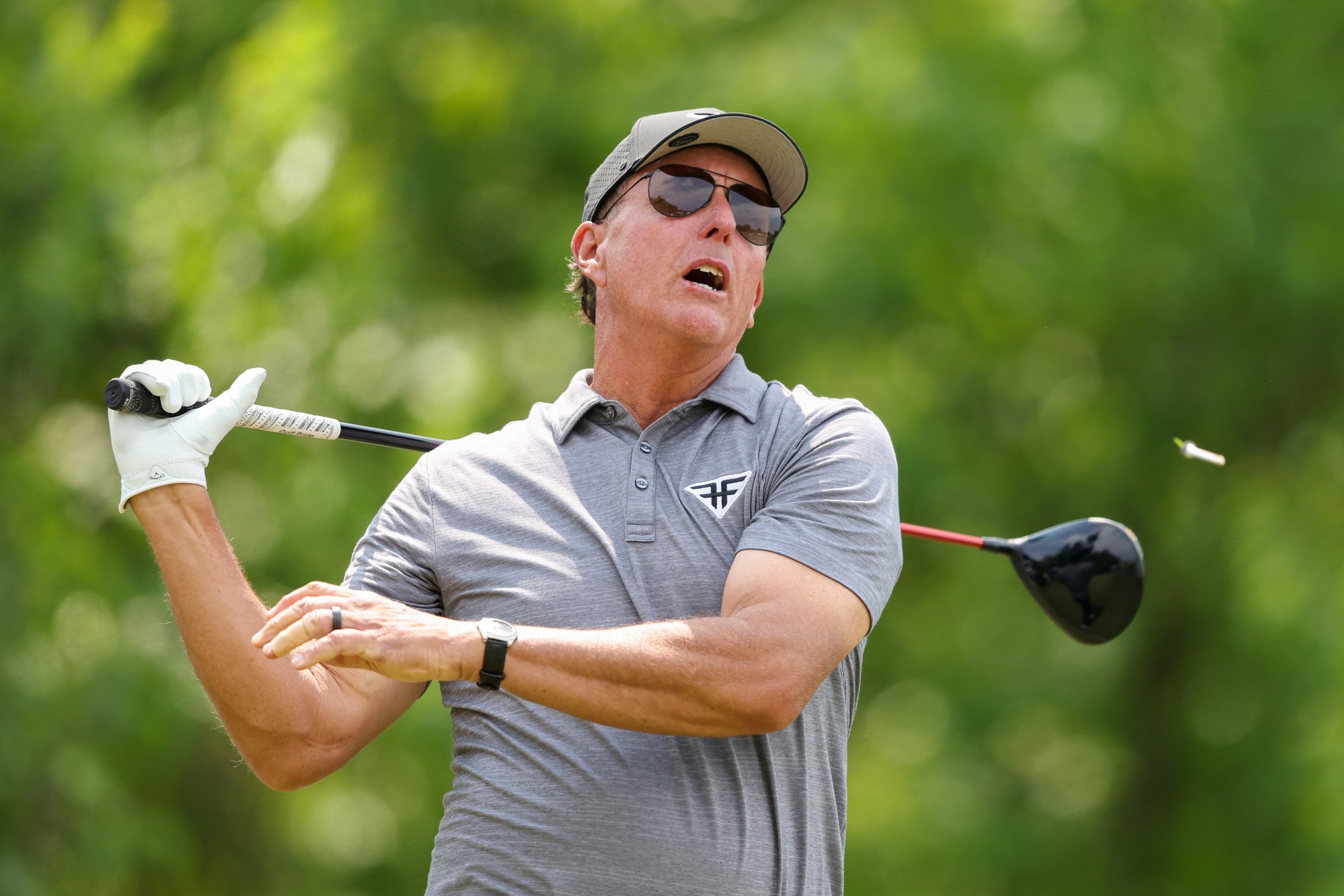 Lanny Wadkins Q&A: Phil Mickelson would be 'gambling in a ditch somewhere' without golf