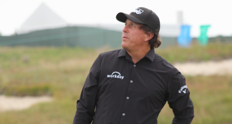 Phil Mickelson Admits To Working On Gambling Addiction Issues