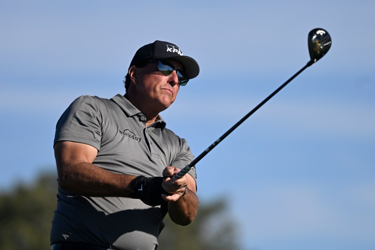 Phil Mickelson not betting on football, says gambling addiction caused âa lot of harmâ