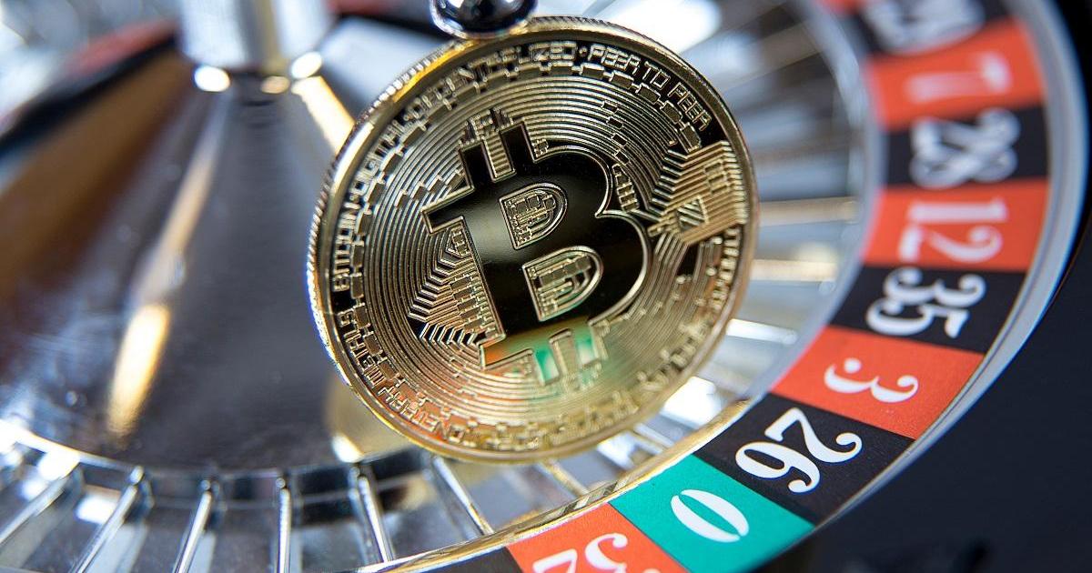 Pros and cons of using Bitcoin in online gambling