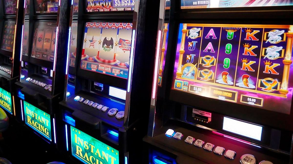 Queensland sees increase in gambling losses in FY22-23, with majority linked to electronic gaming machines | Yogonet International