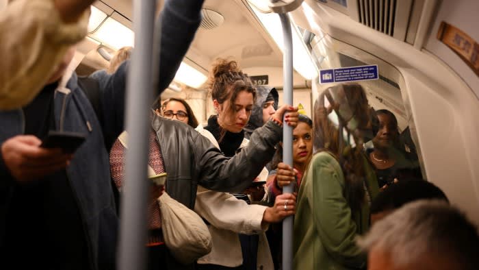 Calls grow for gambling ad ban on London transport network