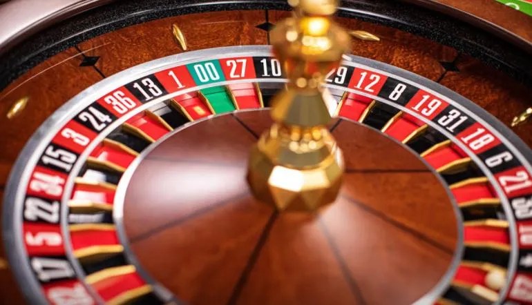 100 hours at roulette table