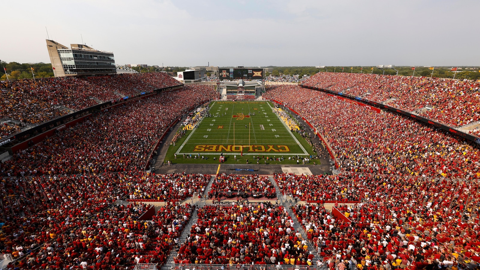 Gambling busts at Iowa State were the result of improper searches, athletes' attorneys contend