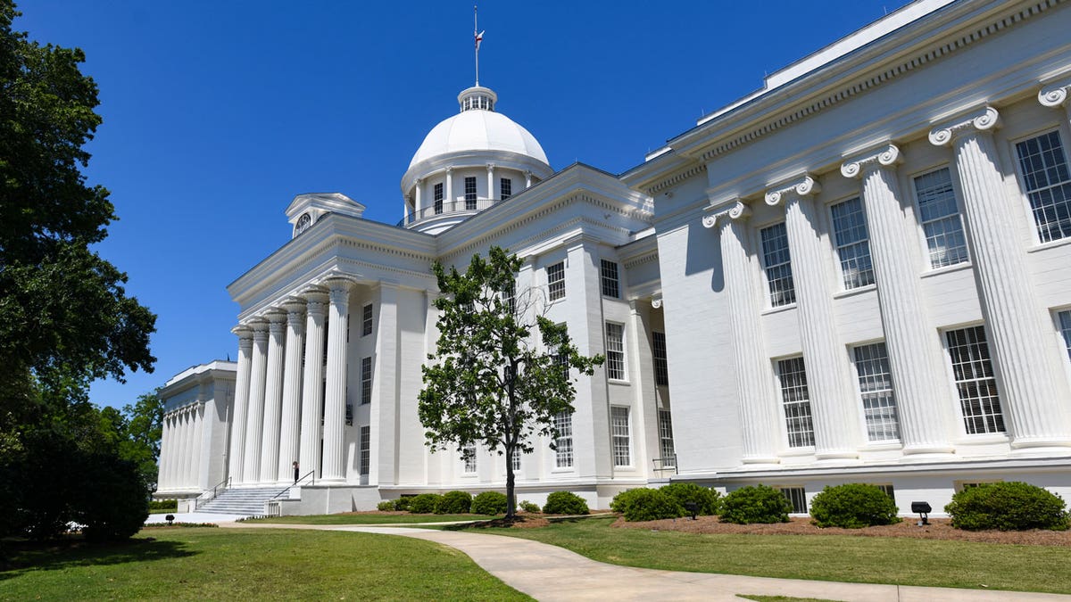 Alabama governor announces support for gambling vote, education vouchers, absentee ballot crackdown