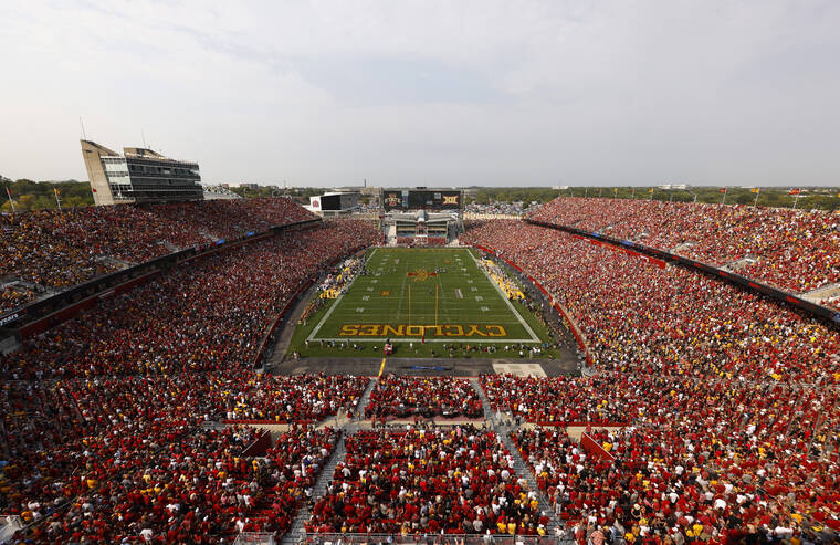 Athletes in Iowa State gambling sting say evidence was seized illegally