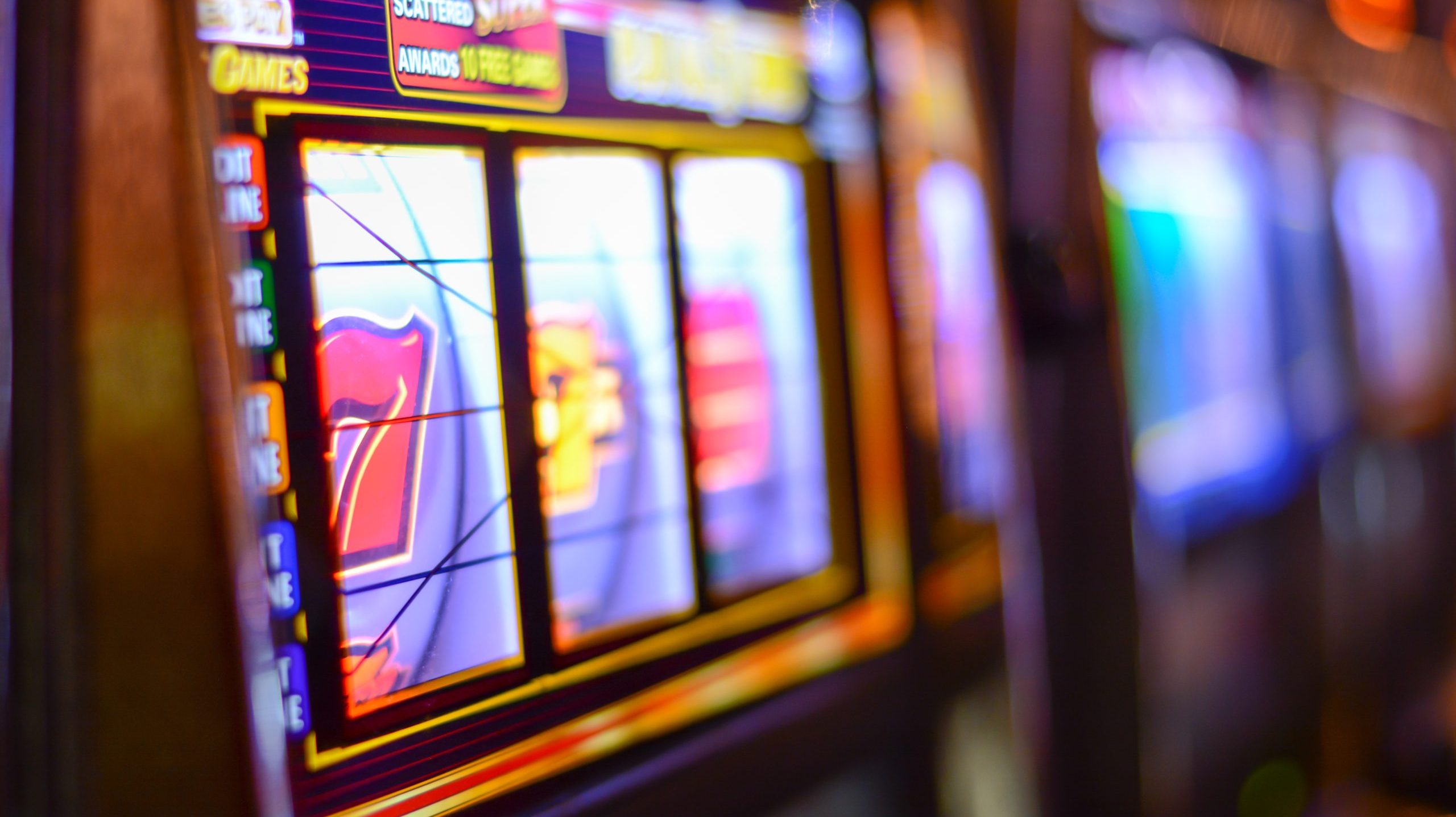 House committee advances gambling legislation, floor debate could come Thursday