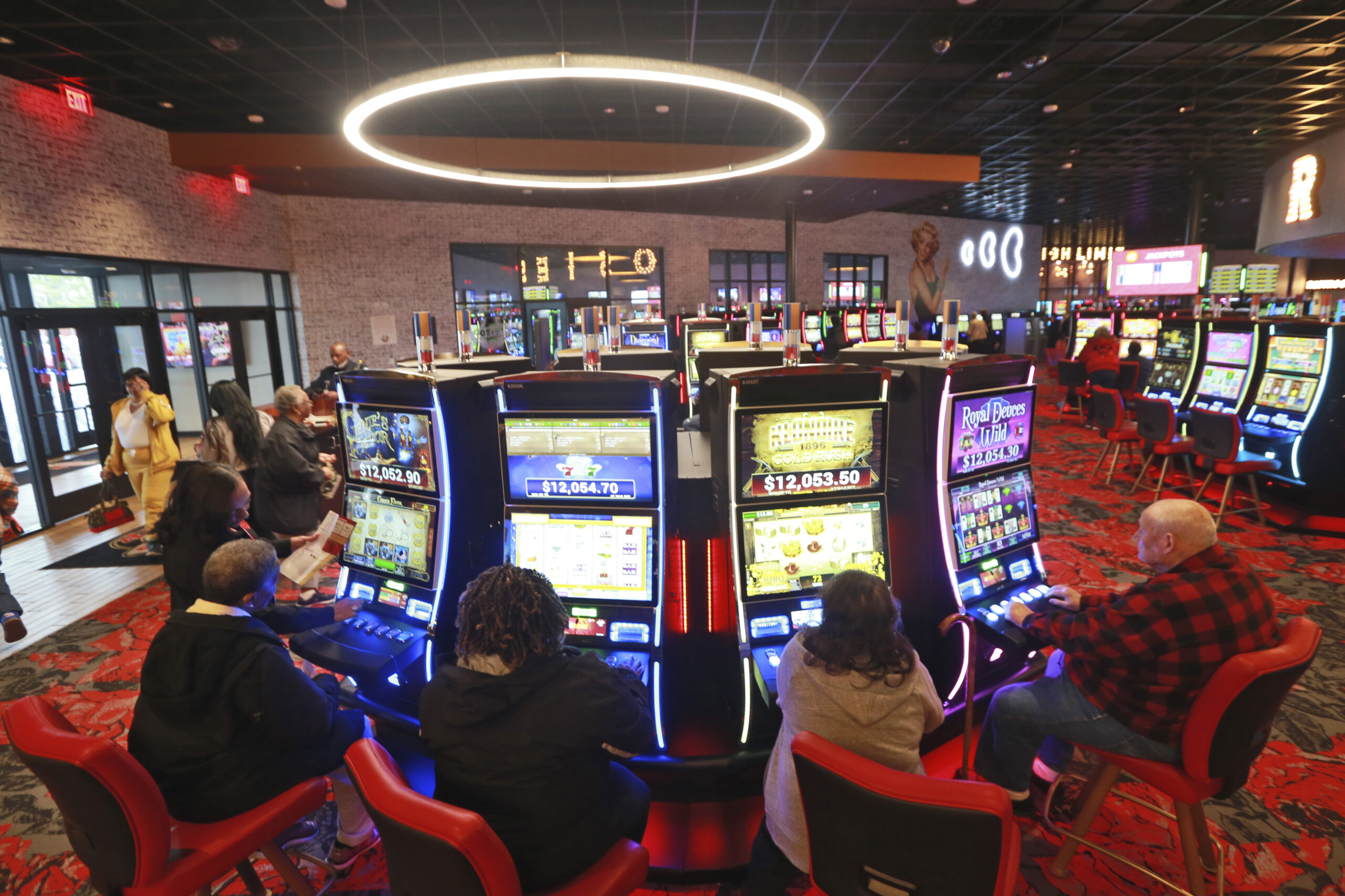 Virginia lawmakers seek to expand gambling industry by legalizing slotlike skill games