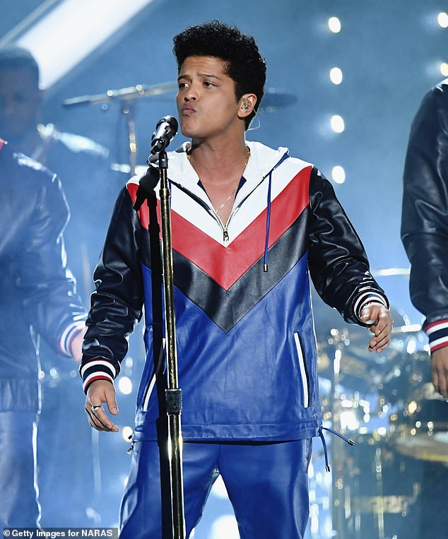 Bruno Mars does NOT have $50 million gambling balance with MGM