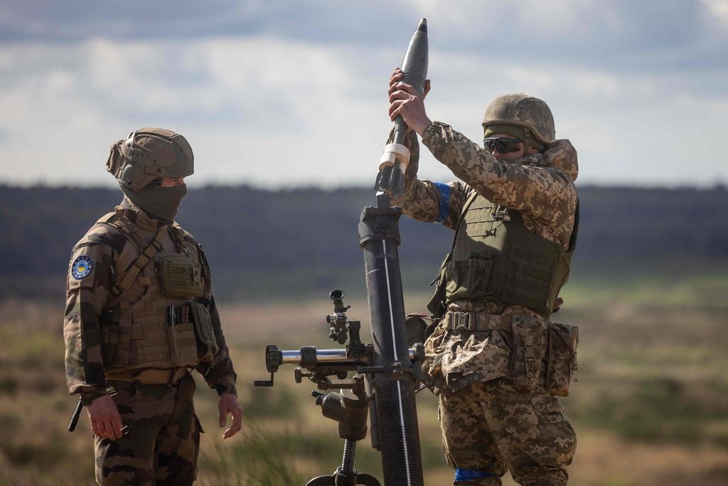 Ukrainian soldiers in training in Poland in early April 2024.