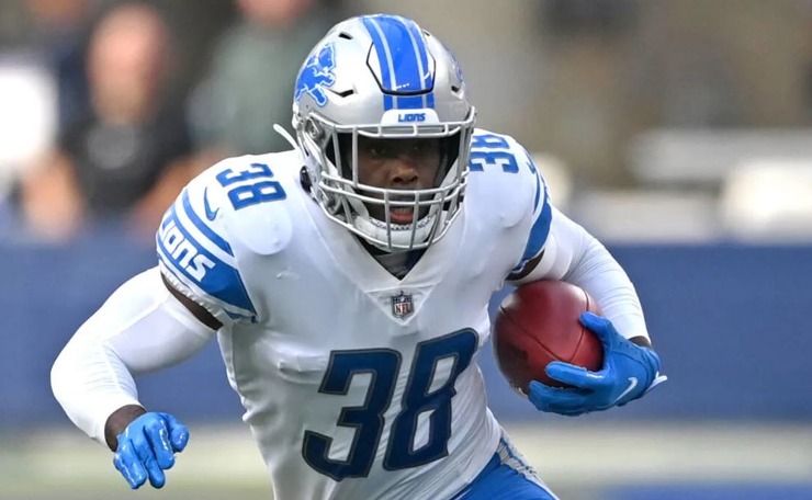 Lions' C.J. Moore 'Thankful to Be Back' After Year-Long Gambling Suspension