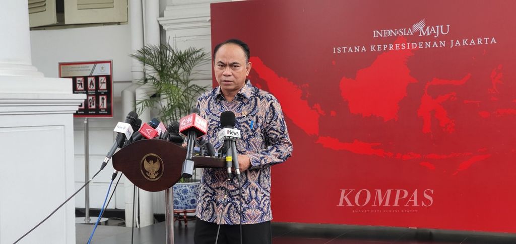 Minister of Communications and Information Technology Budi Arie Setiadi provided a statement to journalists after the third closed meeting regarding the handling of online gambling on Wednesday (May 22, 2024).