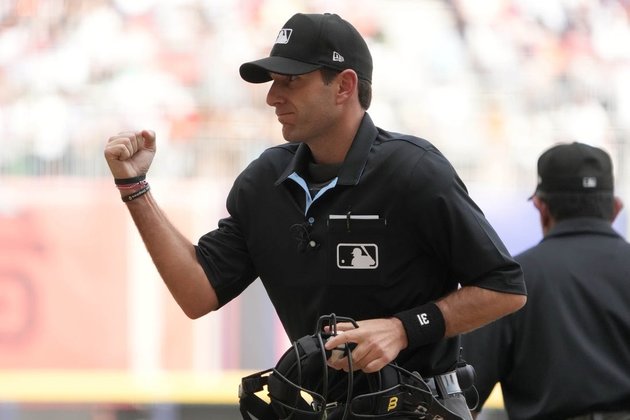 Reports: MLB umpire Pat Hoberg disciplined for gambling violation