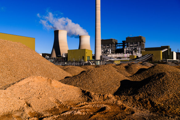 Coal-fired Mount Piper Power Station,  west of Lithgow, is now a proposed site for a nuclear plant.