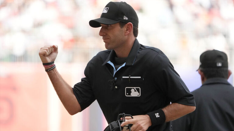 Well-known umpire slapped with gambling punishment