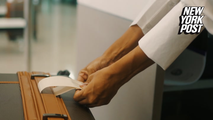 Why you’re gambling if you check your luggage in early at the airport