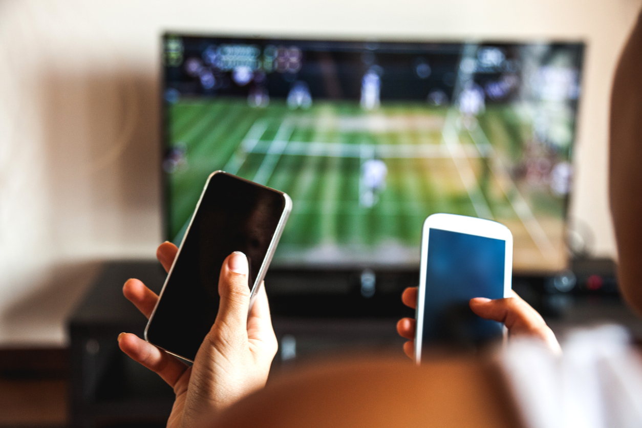 Australian sports streaming platform 10 Play warned by ACMA over daytime gambling ads