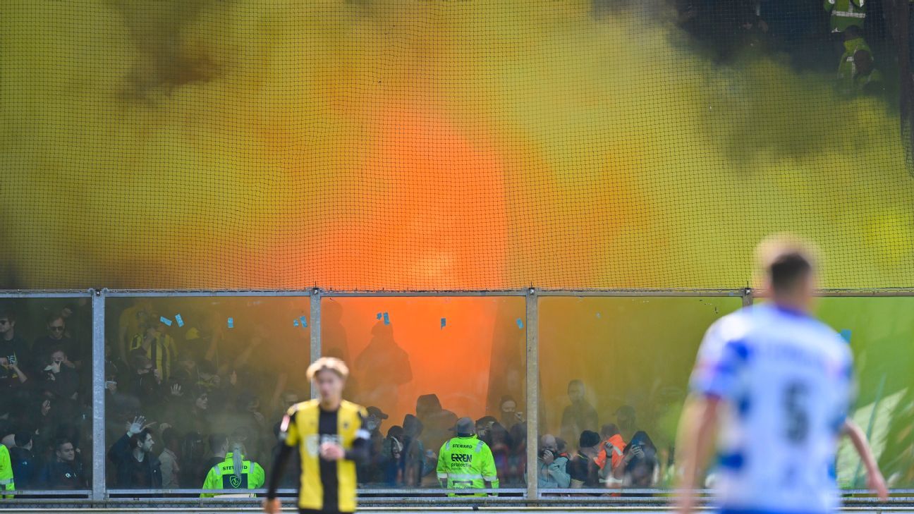 Vijftig Vitesse-supporters onwel door rook in stadion