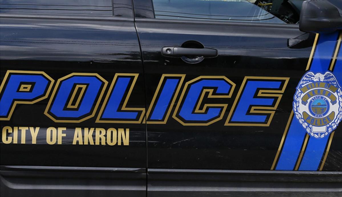 Akron police shut down illegal gambling operation in Kenmore Wednesday; 3 men arrested